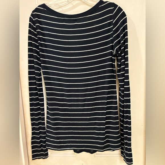 FREE with purchase:: XXI, Long Sleeve Top, Round Neck, Blue & White Strip, Sz S - Picture 7 of 11